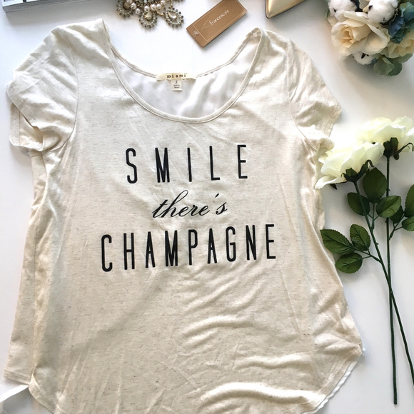 Francesca's Collections Tops - NWT Francesca's "Smile There's Champagne" Top